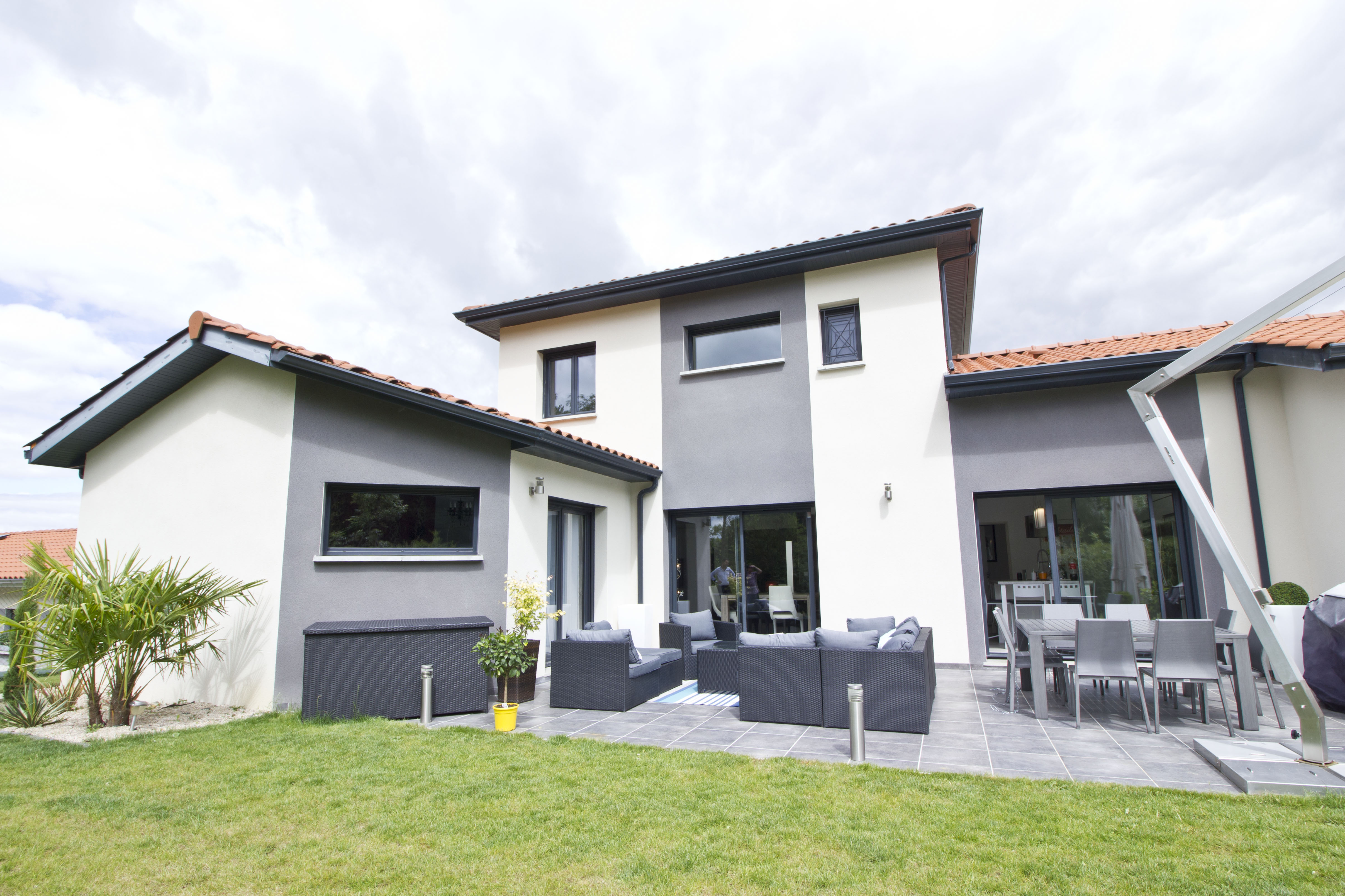 maison valtrea exterieur